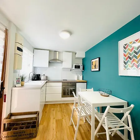 Semesterbostad Triplex A Parc Asterix Cdg Villepinte